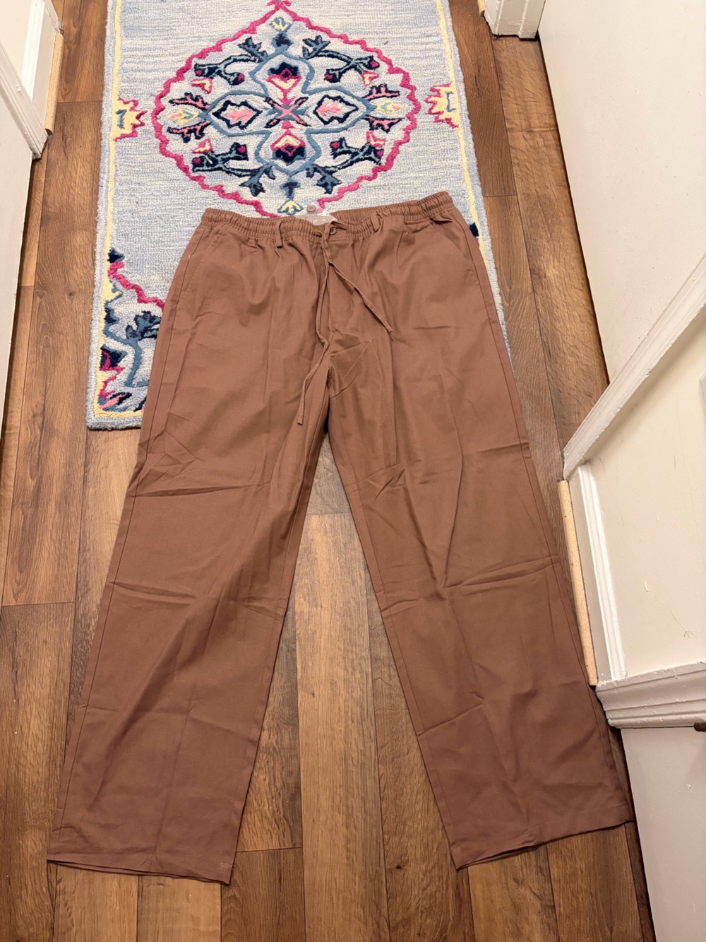 Men's Drawstring Chinos in Brown - Relaxed Fit